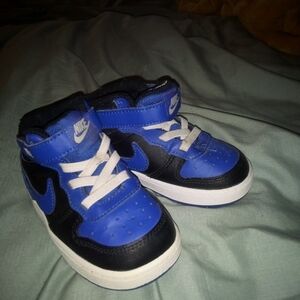 Toddlers Nike court borough  tennis shoes